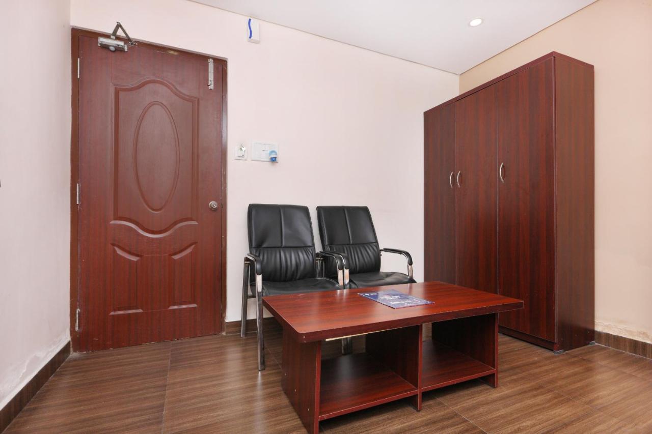 Hotel Oyo 1001 Palmtree Corporate Anna Nagar Chennai Exterior foto